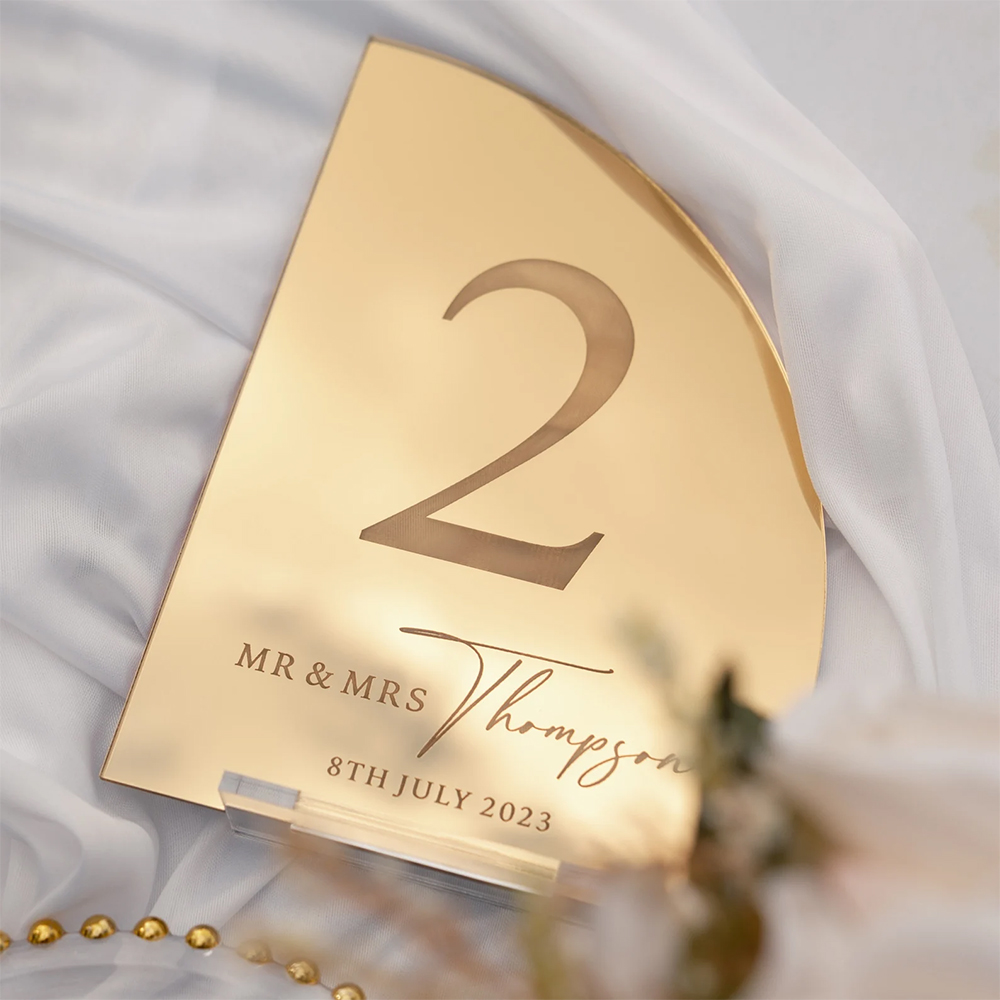 Personalizowana tablica barowa – Table Number Gold recenzja i cena